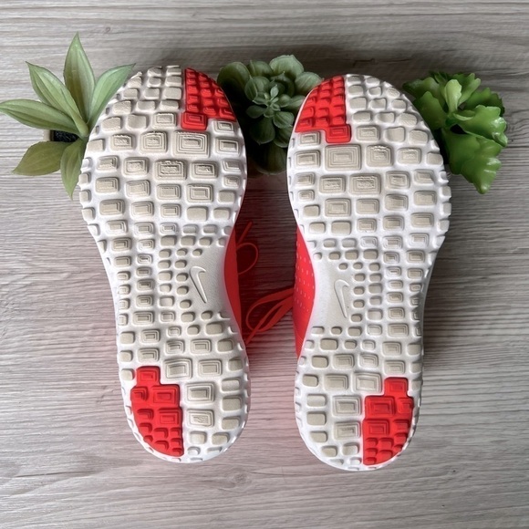 NIKE fs lite run 2 bright crimson sneakers size 6.5 EUC - Picture 12 of 12